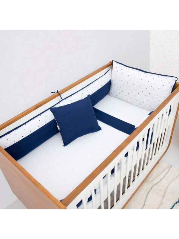 Berço Infantil - Conforto Acolhedor - Bordado Azul Eco-Friendly - Bebê Encanto