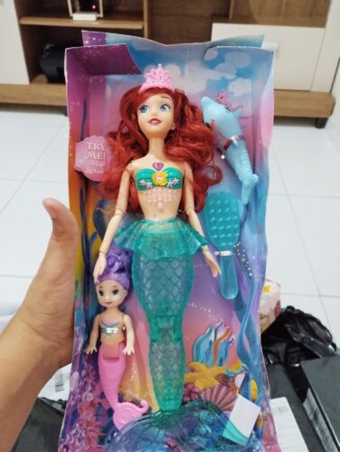 Boneca Sereia Encantadora - Canta e Brilha - Ideal para Meninas photo review