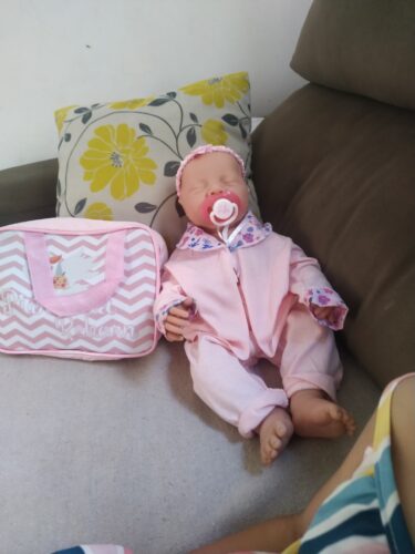 Boneca Infantil Realista - 100% Silicone - Com Itens da Bolsa Maternidade photo review
